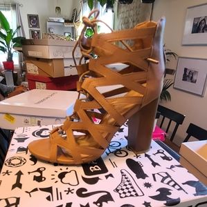 Bamboo heeled sandals